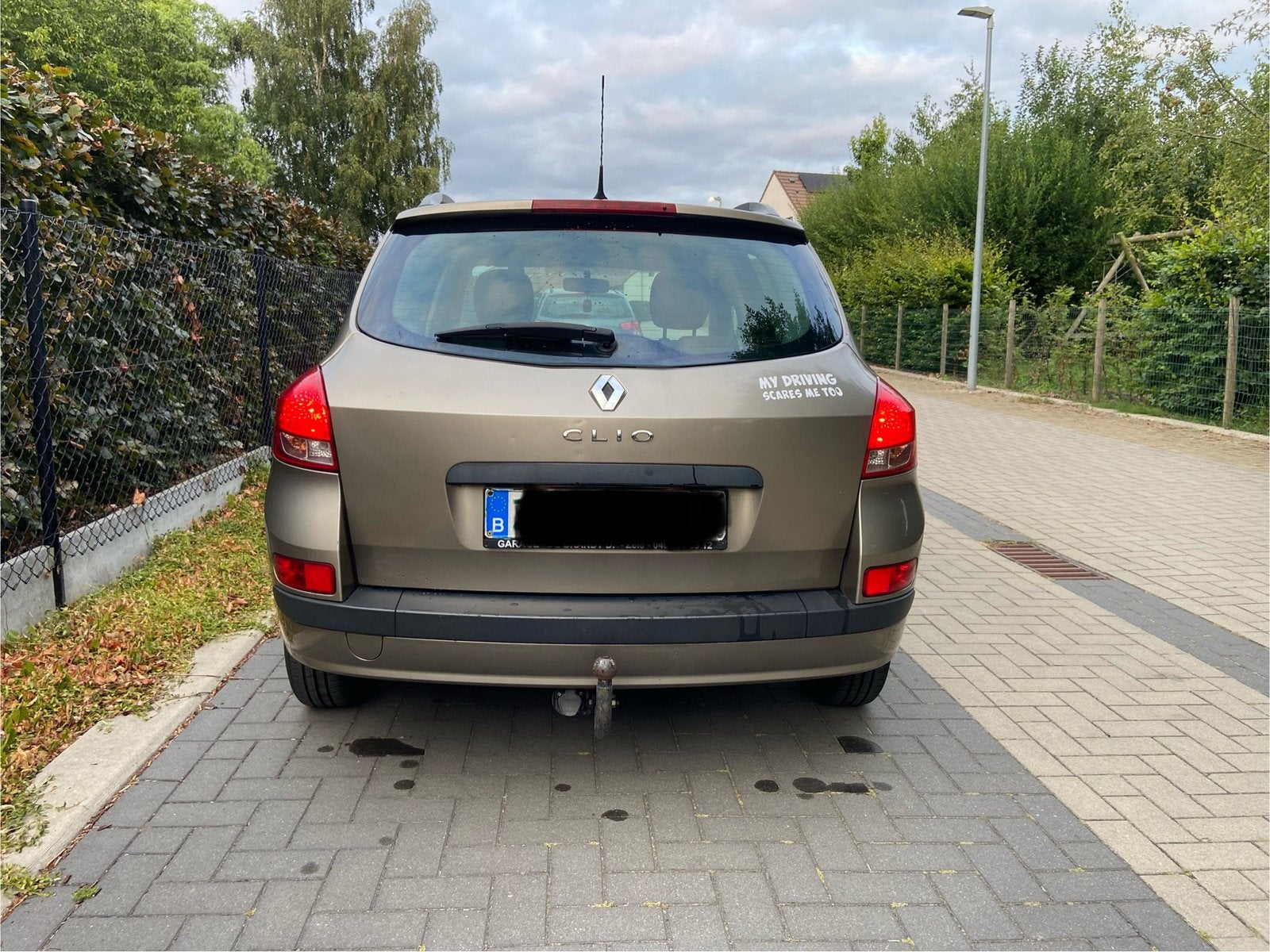 Est Prête C.T./Carpass *Propre! *Peu de kilomètres *Clio 1.2, USB, Boîte manuelle, Entretenue par le concessionnaire, 5 portes