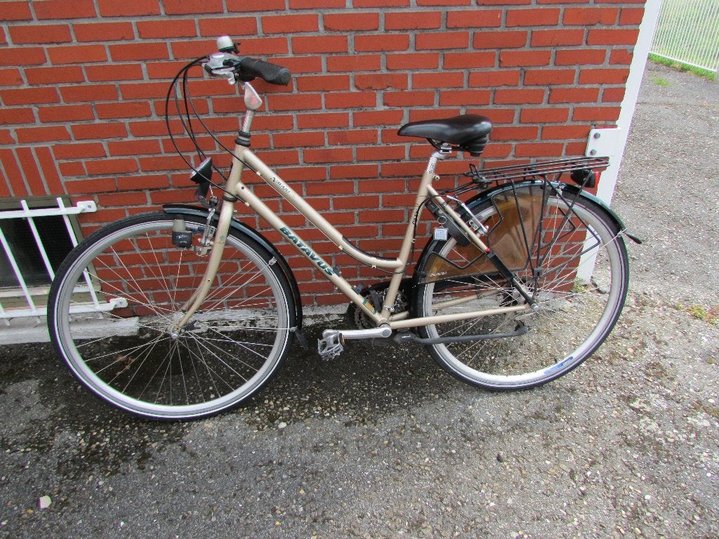 damesfiets Batavus 100 euro., Fietsen en Brommers, Fietsen | Dames | Damesfietsen, Ophalen, Zo goed als nieuw, Batavus, (Extra) lage instap