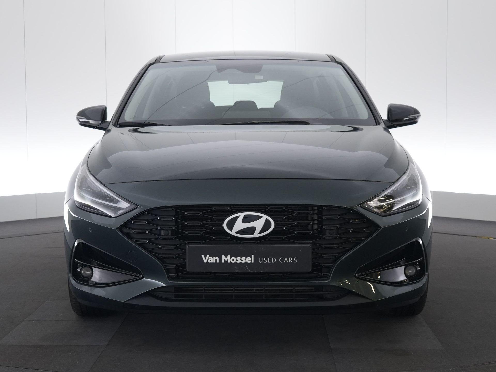 Hyundai i30 TECHNO, Auto's, Stof, Gebruikt, https://public.car-pass.be/vhr/e8932c36-205f-4cb5-925c-a2930dcd082b, 100 pk