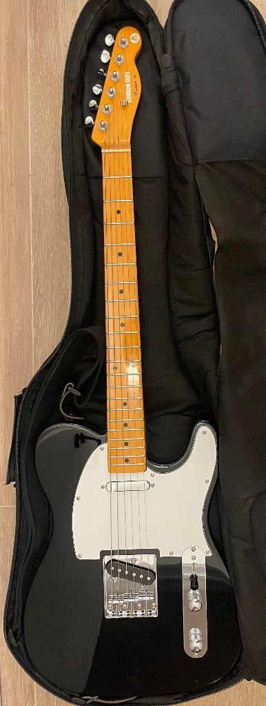 Gitaar in nieuwstaat + versterker, Nieuw, Met versterker, Solid body, Ophalen