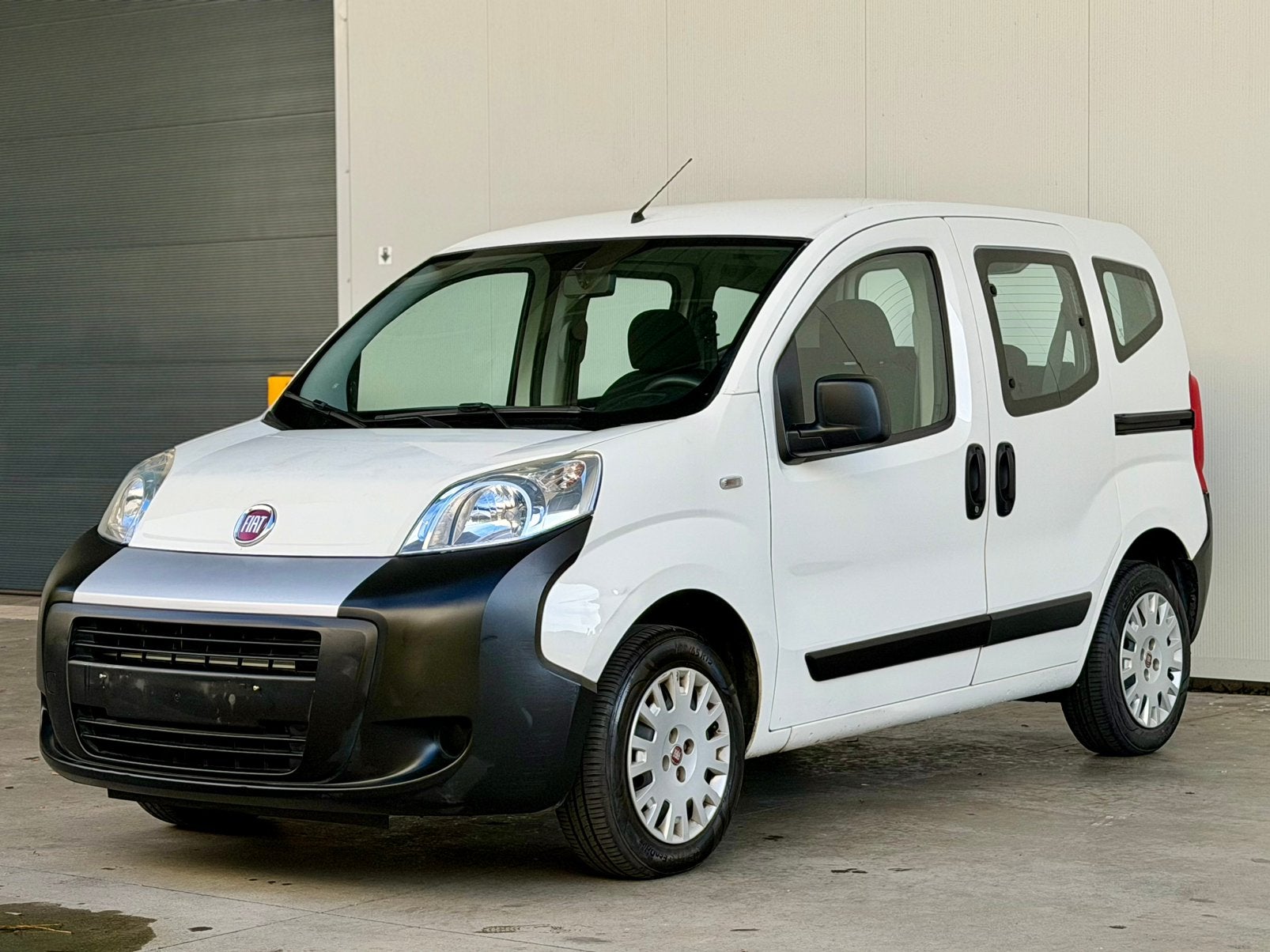Fiat Qubo 1.4 Benzine | 2014 | 63.000 km | 5 Zitplaatsen, Auto's, Euro 5, Handgeschakeld, Particulier, 6 deurs