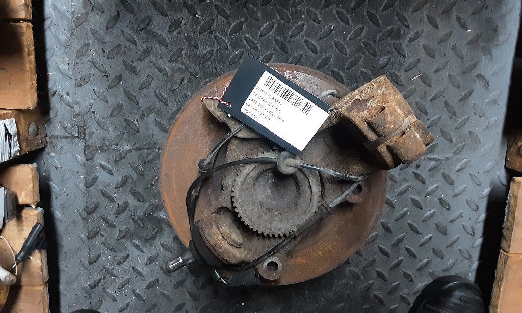 WIELNAAF LINKS VOOR Ford Transit (6C113K185AC), Gebruikt, Mevr. I. Hauben, Ford, Rue de l'Espoir 34 34
4030  GRIVEGNÉE, BE