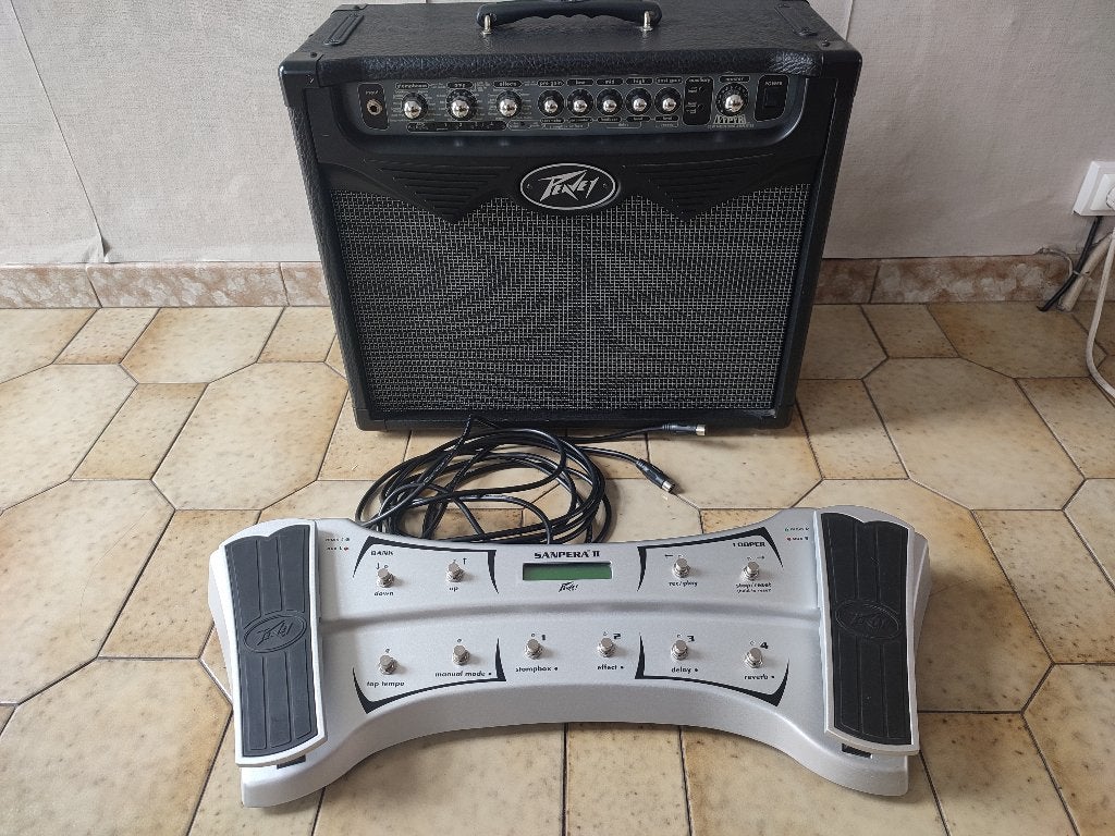 peavey vypyr 30 plus pedalier de controle, Musique & Instruments, Amplis | Basse & Guitare, Comme neuf, Guitare, Moins de 50 watts
