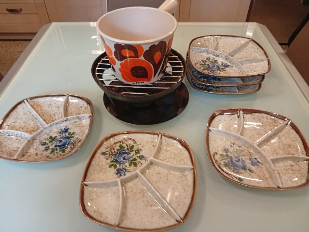 LE CREUSET Vintage fondueservice uit 1970 — Pauwmodel —, Verzamelen, Ophalen
