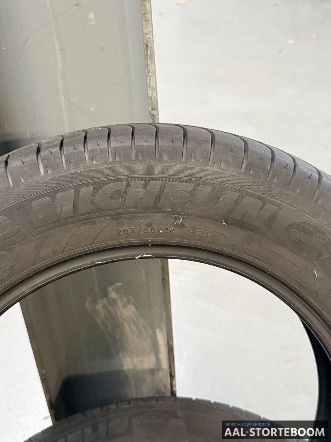 2x zomerbanden 205/60R16 92H Michelin Energy Saver, Auto-onderdelen, Ophalen, Gebruikt, -, 205 mm