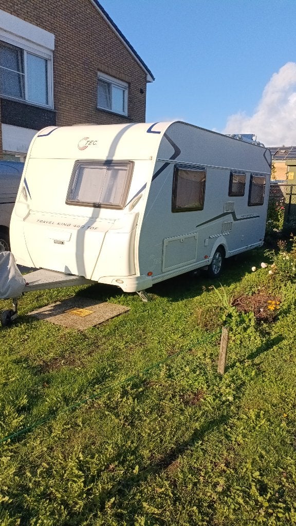 Caravan TEC Travelking, Rondzit, 6 tot 7 meter, 1250 - 1500 kg, Tot en met 4