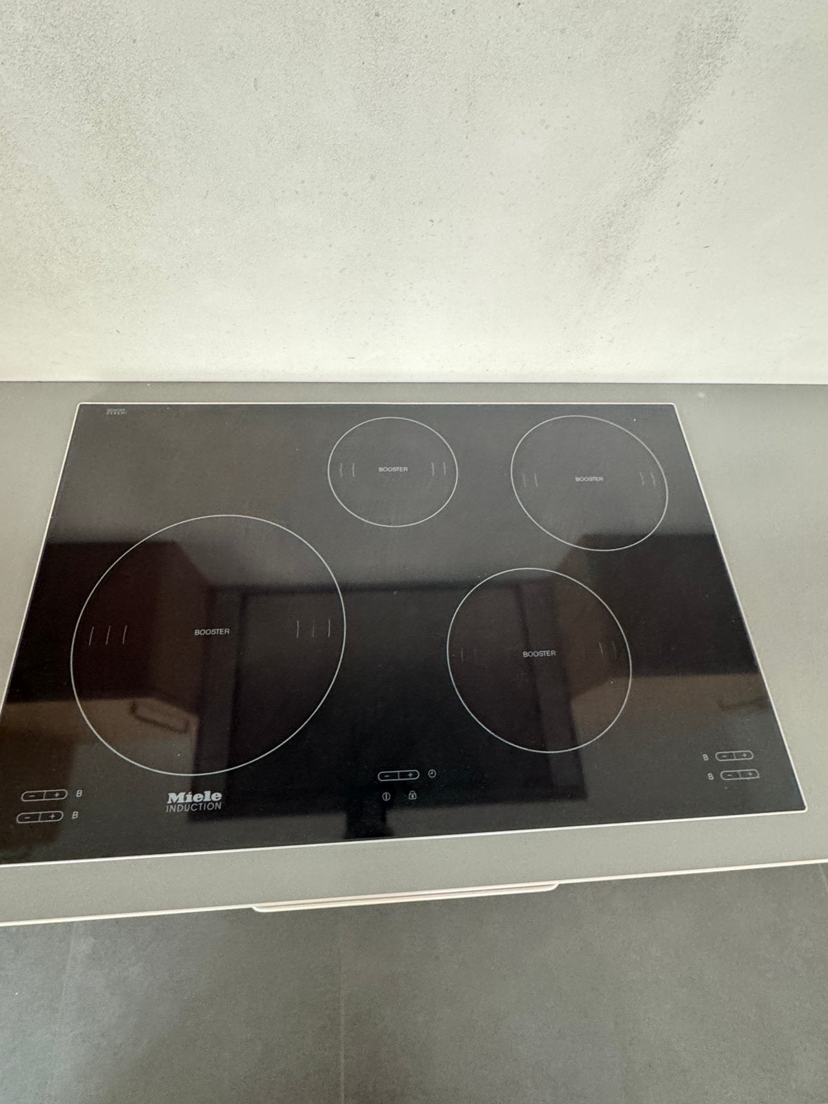 Miele inductievuur, Ophalen, Gebruikt, 4 kookzones, Inbouw