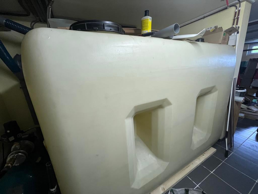 Citerne au de pluie, Jardin & Terrasse, 150 litres ou plus, Enlèvement, Utilisé, Synthétique