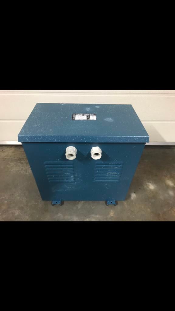 3-fasige transfo 10 kVA, Doe-het-zelf en Bouw, Elektriciteit en Kabels, Ophalen of Verzenden, Zo goed als nieuw