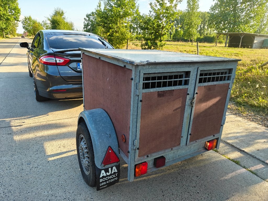 2 vaks Hondenremork gegalvaniseerd id 350kg 1.20/1.05 h0.75m, Enlèvement, Utilisé
