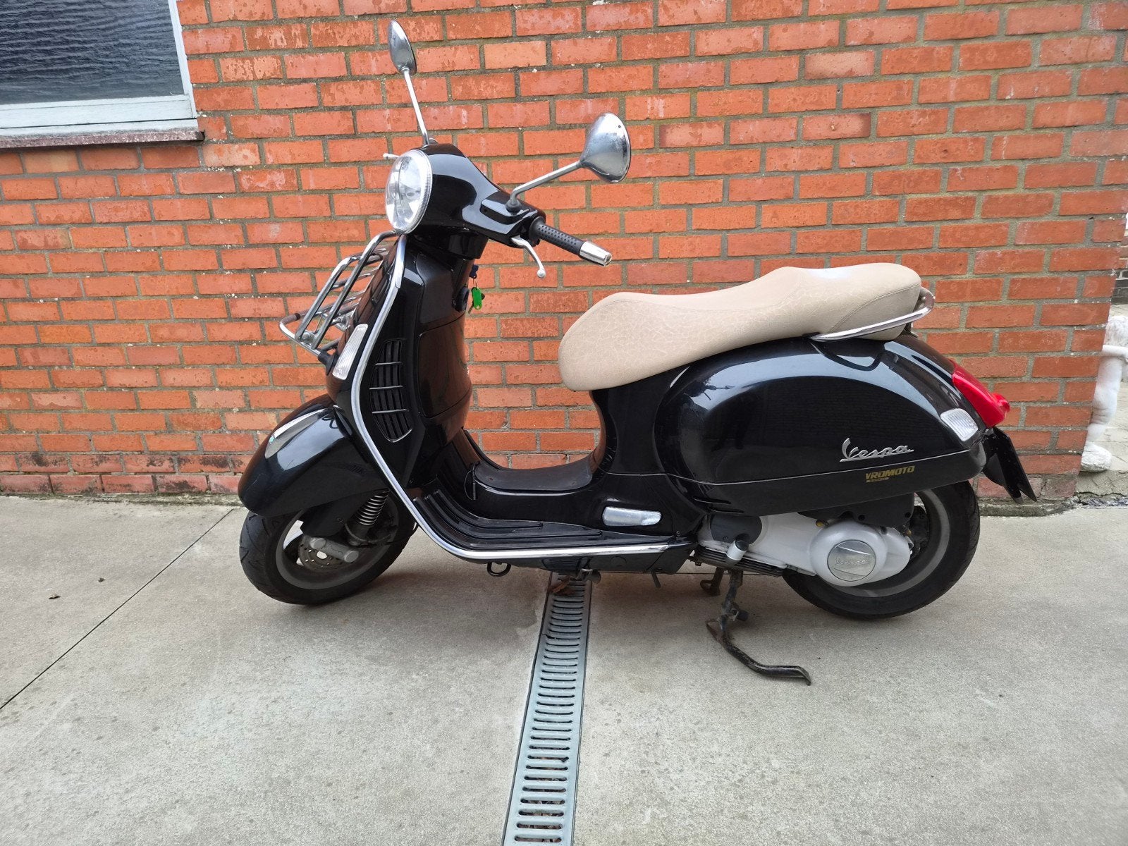 vespa gts 250 kopen of ruilen, Motoren, Particulier