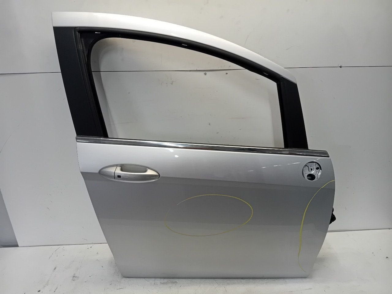 Portier rechts voor Ford B-Max, Auto-onderdelen, Onderdelen@venauto.nl, Van der Ven Autorecycling B.V., Gebruikt, Ettenseweg 76, 4706 PB Roosendaal, The Netherlands