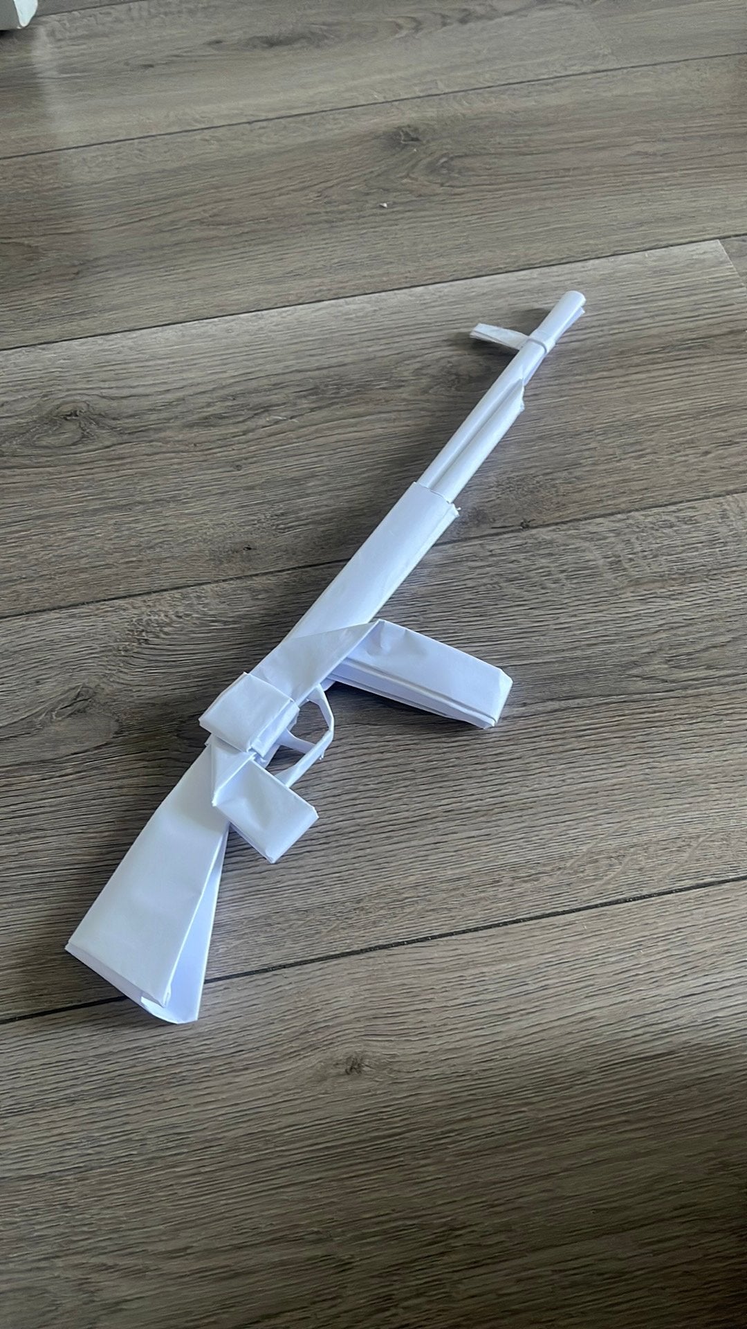 Ak 47 van papier, Ophalen, Zo goed als nieuw