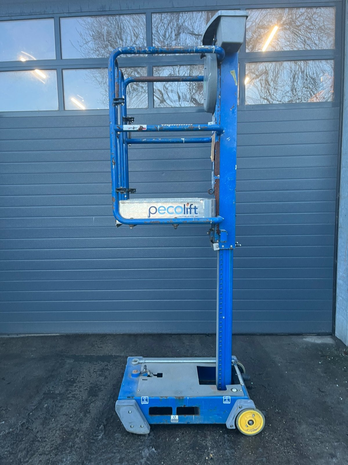 Mini hoogwerker Power Towers Pecolift, Enlèvement, Utilisé