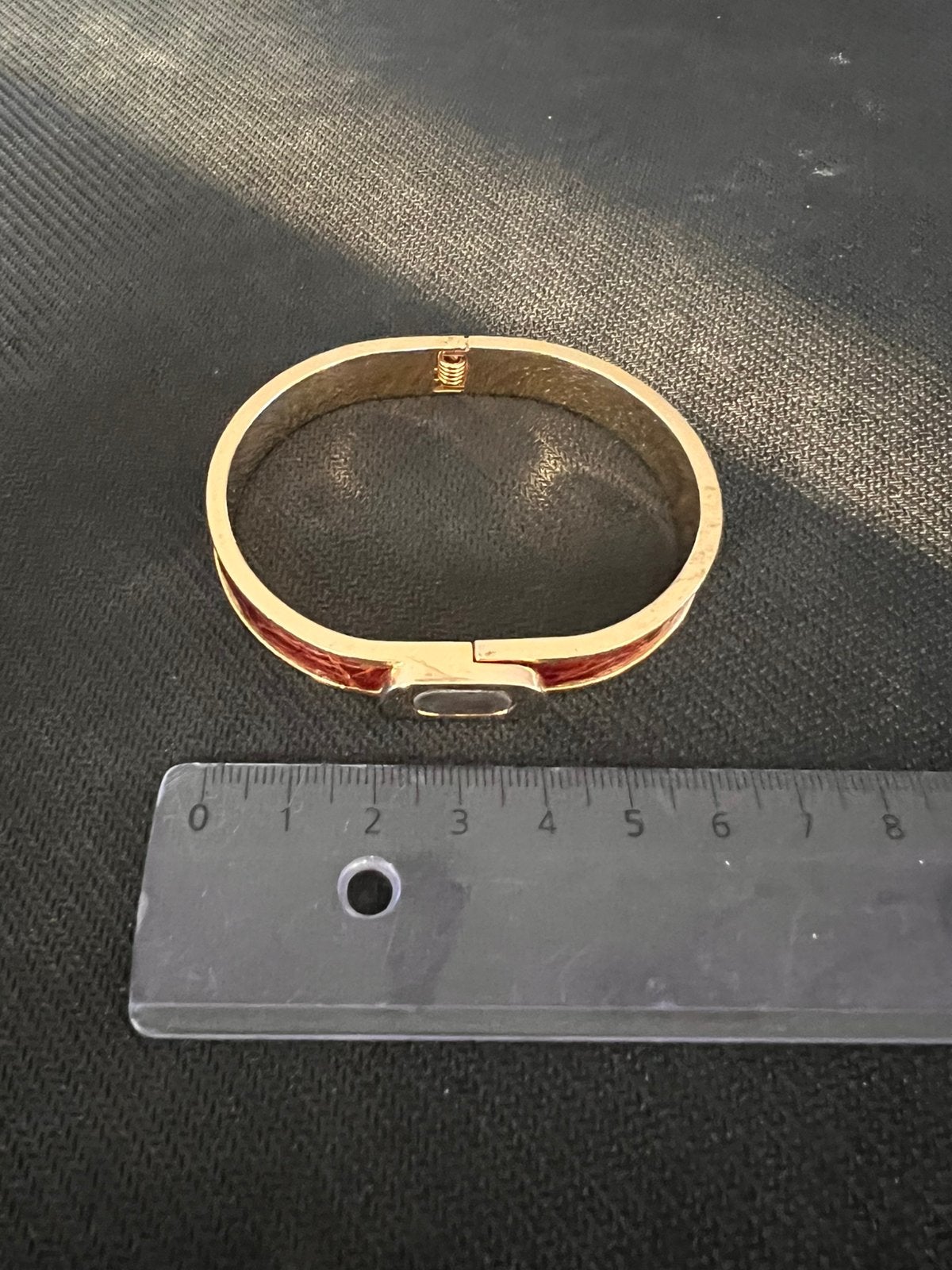 Goudkleurig armband met leer, Handtassen en Accessoires, Ophalen of Verzenden, Zo goed als nieuw, Bruin, Leer