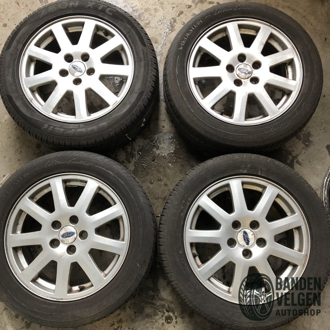 205-55-16 91Y Ford Licht Metalen Velgen Steek 5 x 108 ET52,5, Auto-onderdelen, Gebruikt, -, Banden en Velgen, -