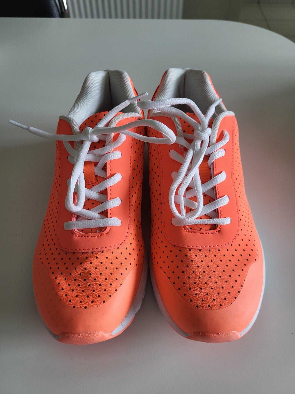 oranje sportschoenen voor dames maat 40 van het merk VTY Vic, Sports & Fitness, Neuf, Autres marques, Enlèvement ou Envoi, Autres types
