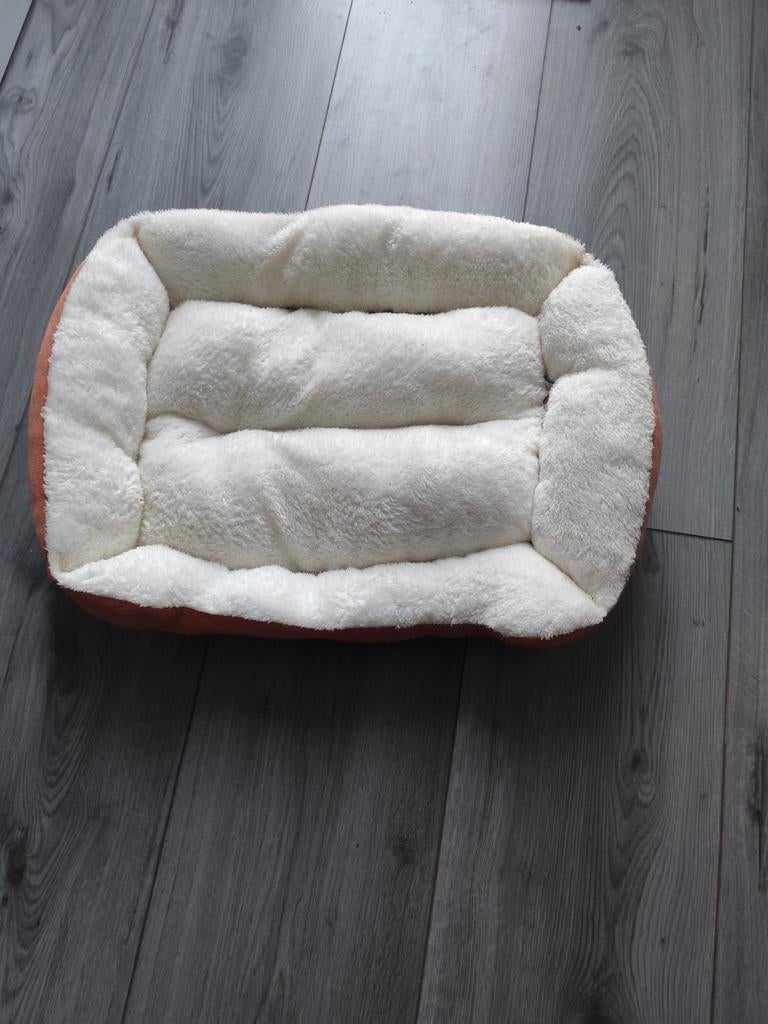 katten ( kieten) mand : nieuw, Ophalen, Zo goed als nieuw