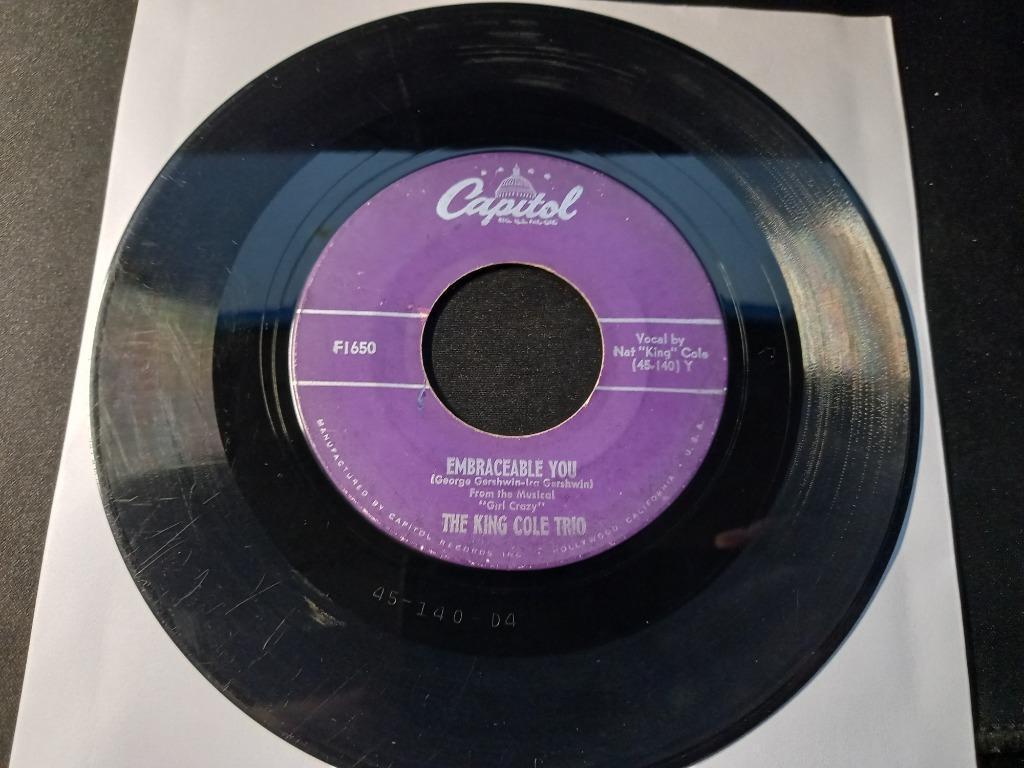 The King Cole Trio –Embraceable You / It's Only A Paper Moon, Gebruikt, 7 inch, Single, Ophalen of Verzenden