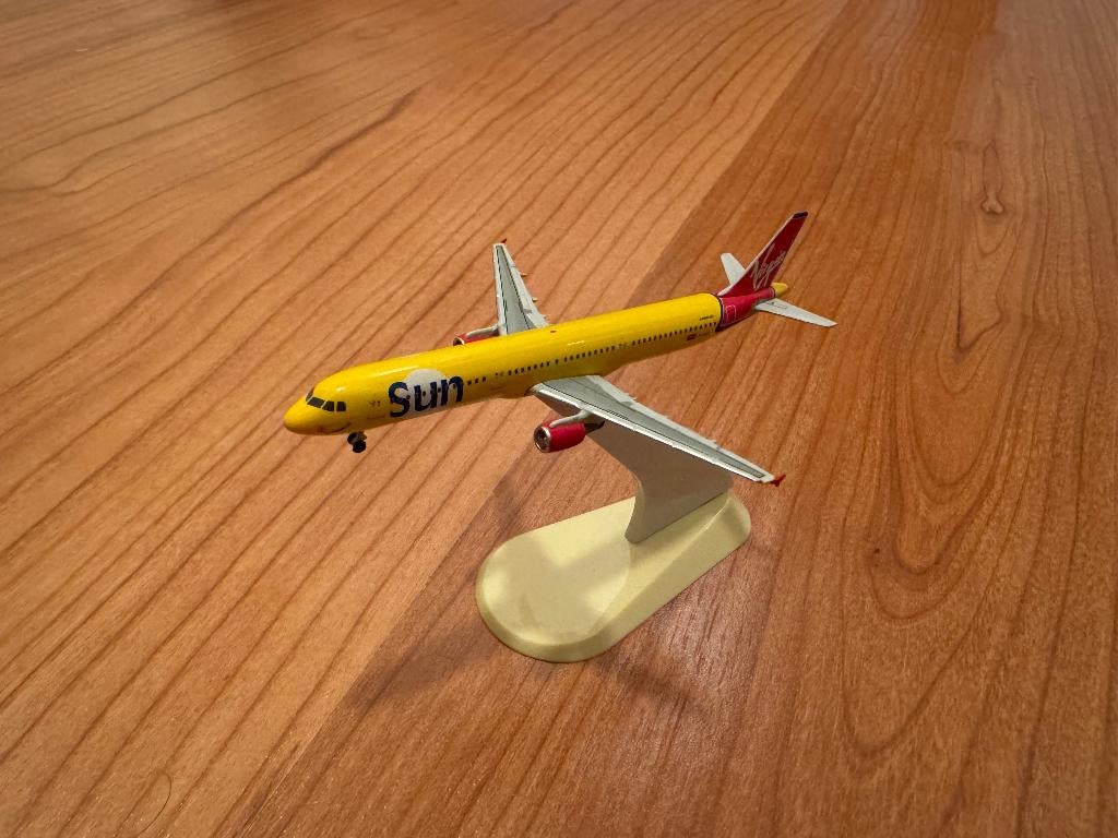 Virgin Sun Airbus A321 – Scale 1:500 - Schuco Star Jets, Overige merken, 1:200 of kleiner, Ophalen of Verzenden, Zo goed als nieuw