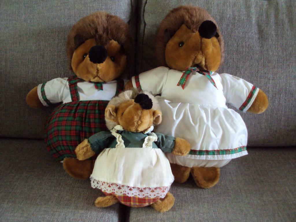 Familie knuffels in zachte pluche (egeltjes), Kinderen en Baby's, Ophalen of Verzenden