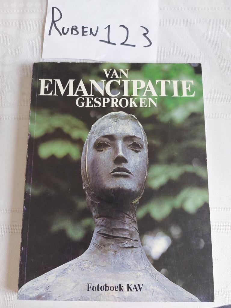 Van emancipatie gesproken, Ophalen of Verzenden, Zo goed als nieuw