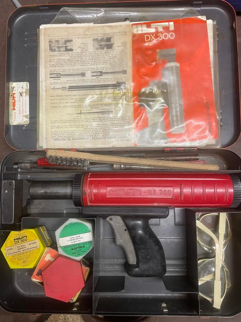Hilti, Ophalen, Gebruikt