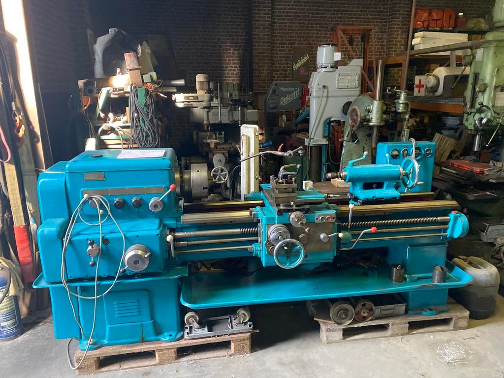 Draaibank IK62, Ophalen, Zo goed als nieuw, Metaaldraaibank, 1000 mm of meer