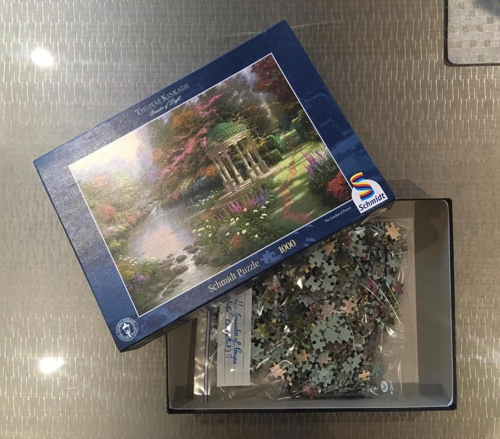 Puzzel The Garden Of Prayer (Thomas Kinkade) 1000 stuks, Hobby en Vrije tijd, Ophalen, 500 t/m 1500 stukjes, Zo goed als nieuw