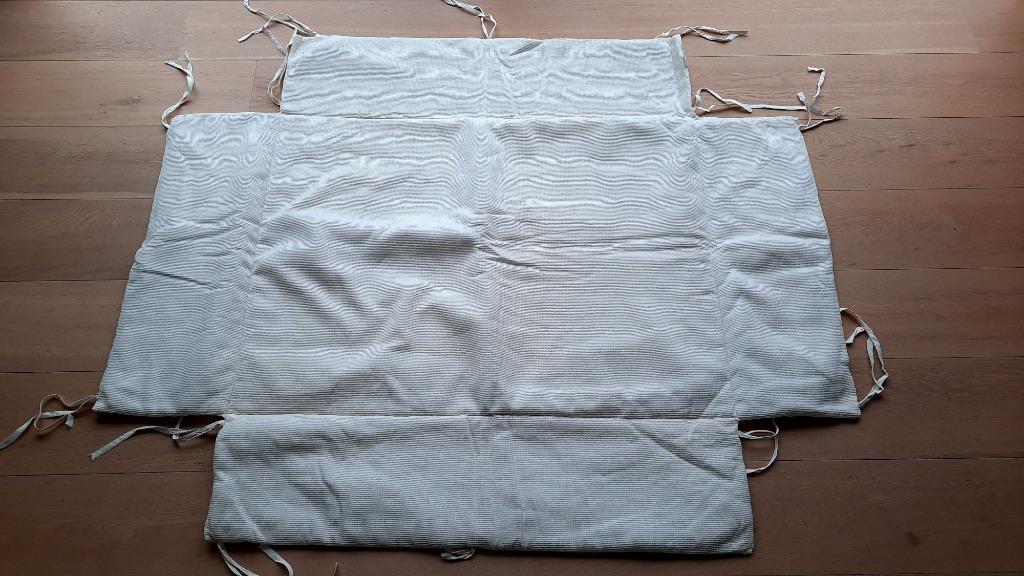 Dessous de verre et couverture de parc, Enlèvement, Comme neuf