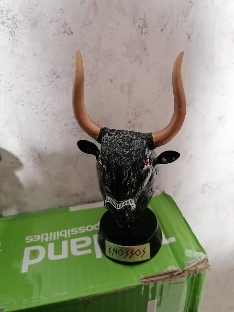 Hoofd stier buste van een minotaurus, Antiek en Kunst, Ophalen
