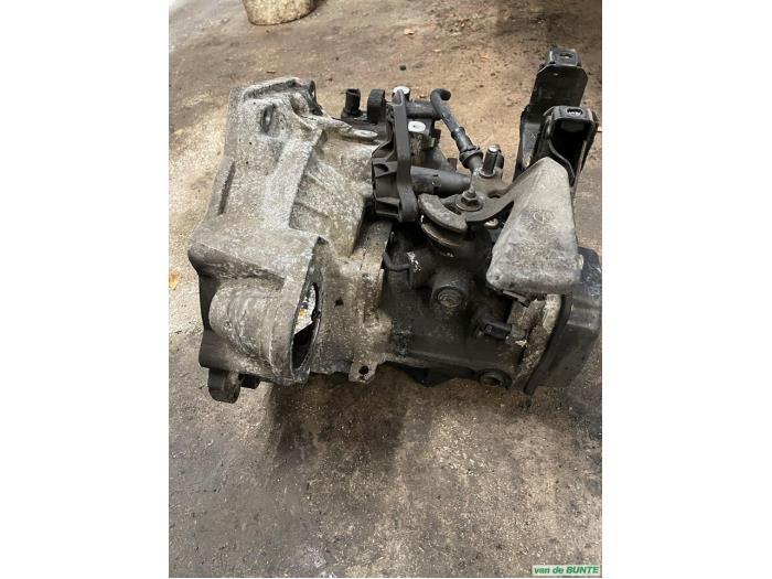 Boîte de vitesse d'un Volkswagen Polo, Autos : Pièces & Accessoires, Enlèvement ou Envoi, 3 mois de garantie, Utilisé, Volkswagen