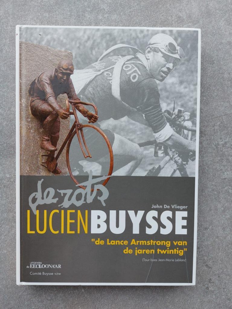 De rots, Lucien Buysse, Lopen en Fietsen, Ophalen of Verzenden, Zo goed als nieuw, John De Vlieger