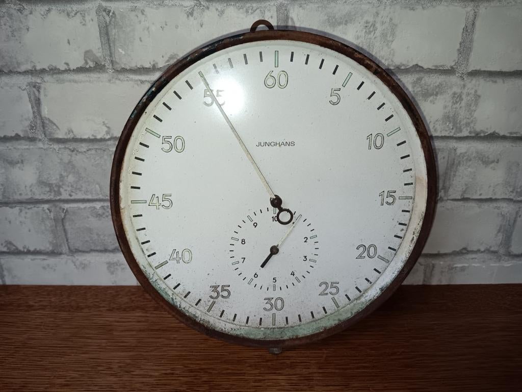 Junghans laboklok., Antiek en Kunst, Antiek | Klokken, Ophalen of Verzenden