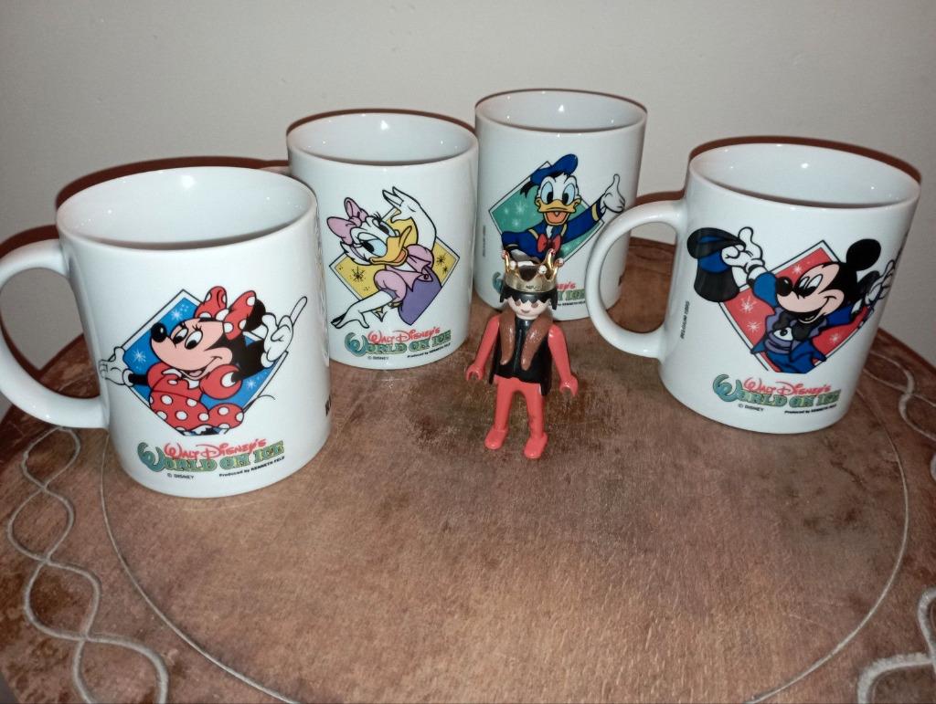 654) 4 Mokken Renault Disney on ice, Verzamelen, Disney, Zo goed als nieuw, Servies, Ophalen of Verzenden