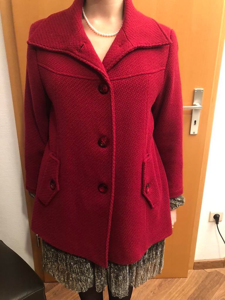 Manteau rouge taille 40-42, Vêtements | Femmes, Rouge
