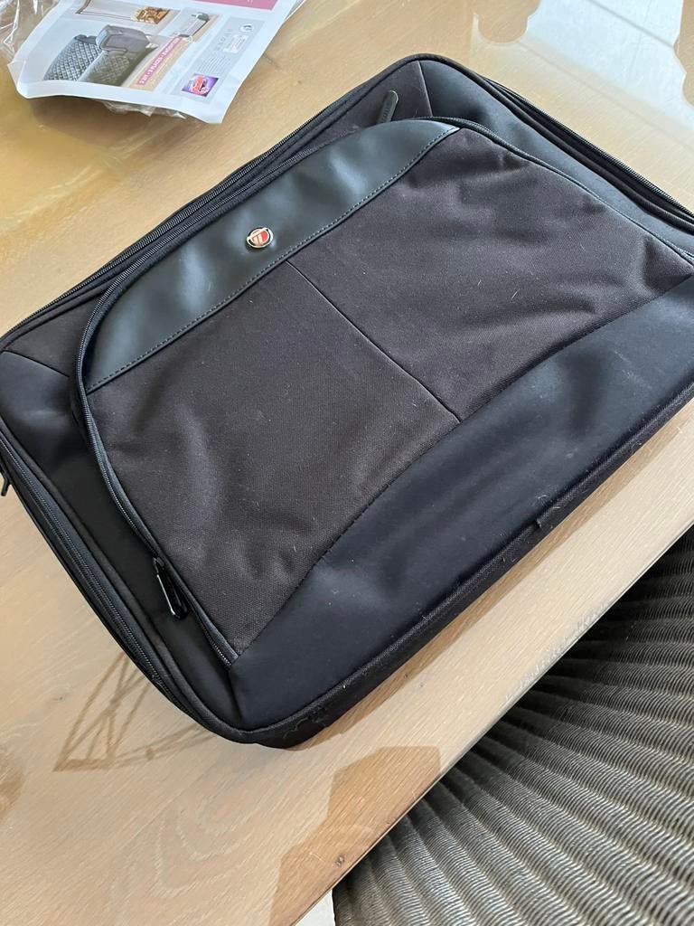 Laptoptas als nieuw / schoudertas 45 cm - 34 cm, Ophalen of Verzenden, 17 inch of meer, Zo goed als nieuw, Schoudertas