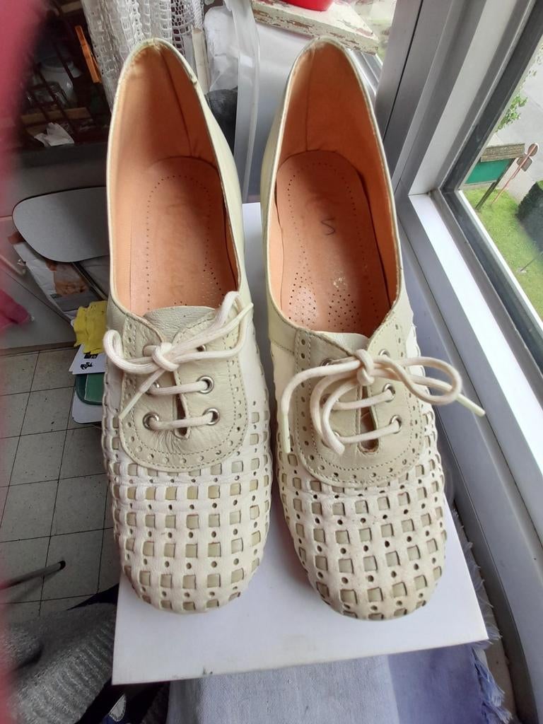 Molière mocassins tressé tt cuir no 39.ara, Enlèvement ou Envoi, Comme neuf
