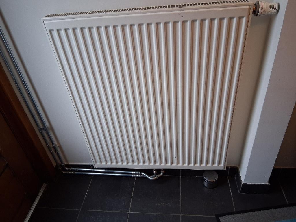 Radiator Van Marcke, Doe-het-zelf en Bouw, Ophalen, Radiator, Zo goed als nieuw, 60 tot 150 cm