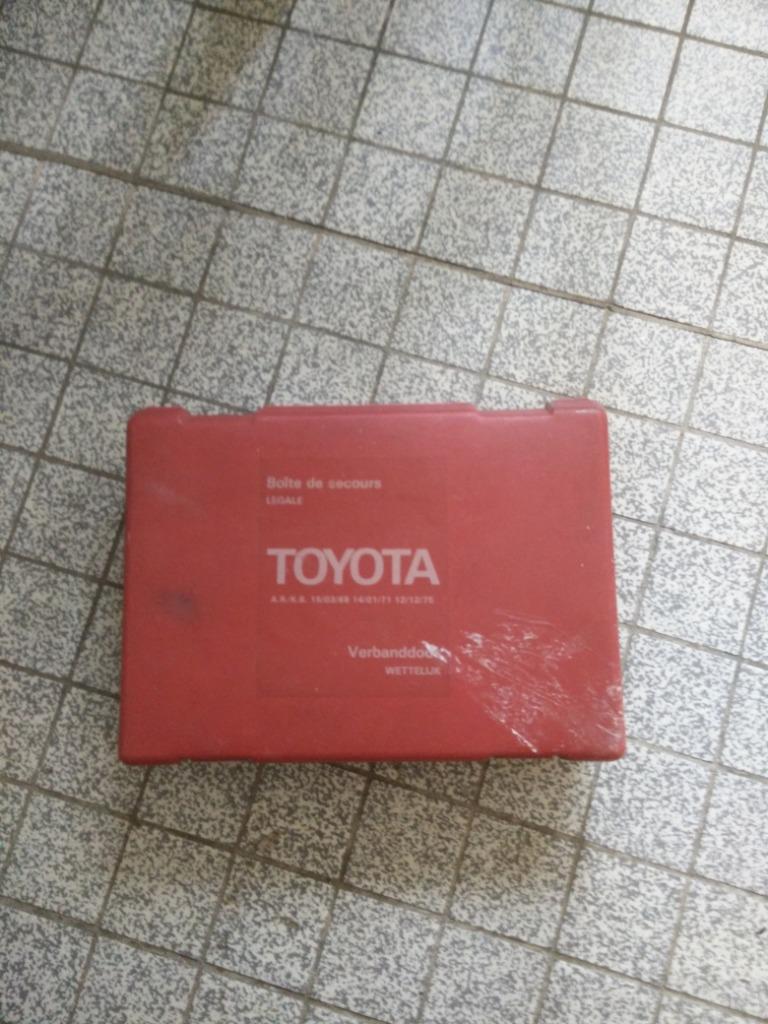 Toyota verbanddoos, Verzamelen, Ophalen