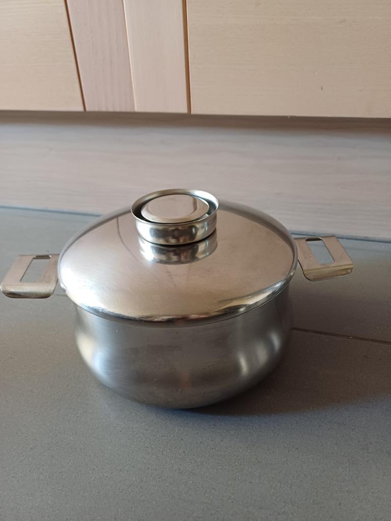 demeyere kookpot 19 cm en steelpan 16,5 cm  prijs is v de 2, Huis en Inrichting, Keuken | Potten en Pannen, Gebruikt, Kookpan of Snelkookpan