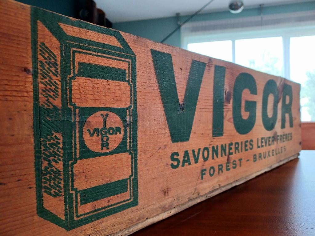 VIGOR caisse en bois ancienne vintage Bruxelles, Enlèvement