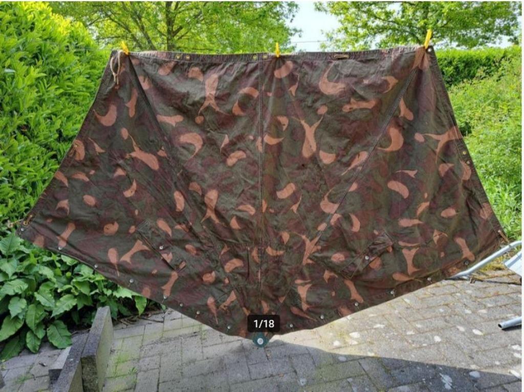 Zeldzaam lot van 6 originele tentzeilen Hongaars Leger, Ophalen