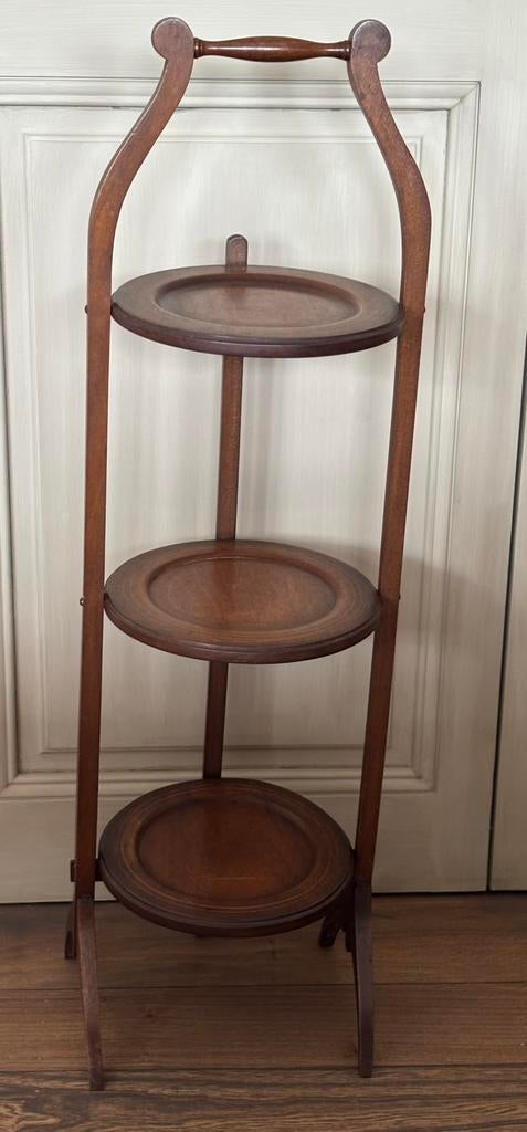 Antieke houten taartplateau, Ophalen