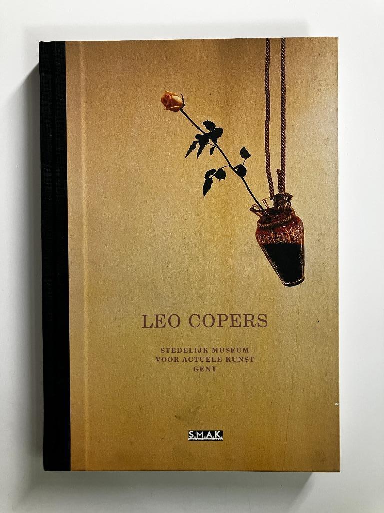 Leo Copers (Stedelijk Museum voor Actuele Kunst Gent), Boeken, Ophalen