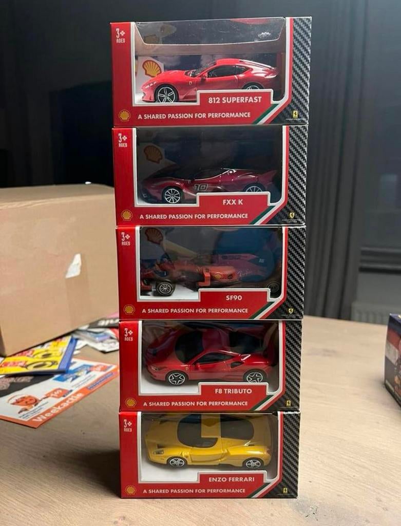 Ferrari Shell collection Burago 1:43, Hobby en Vrije tijd, Ophalen of Verzenden, Nieuw, Auto, Overige merken