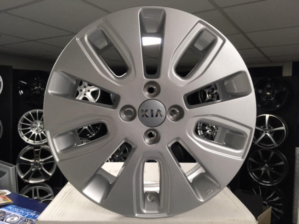 NIEUWE 16 inch 4x100 originele KIA aluminium sportvelgenset, Neuf, Enlèvement ou Envoi, 16 pouces, Pneus été