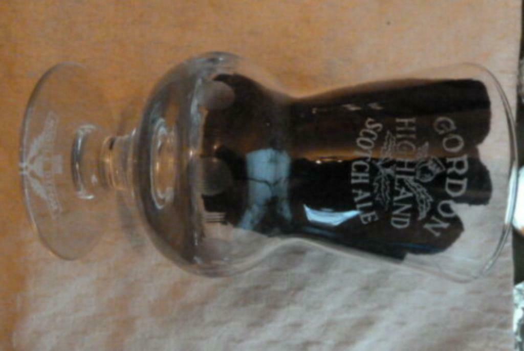 #I bier glas GORDON HIGHLAND SCOTCH ALE Brij. John Martin, Enlèvement ou Envoi, Utilisé, Verre à bière