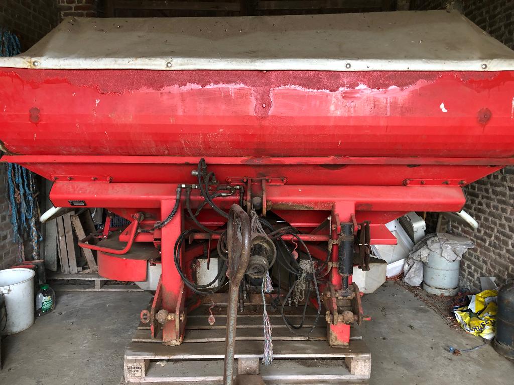 Meststof strooier te koop, Ophalen, Akkerbouw, Gewasbescherming en Bemesting