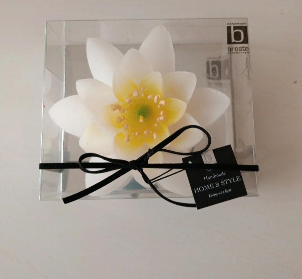 Bougie en forme de nénuphar, Enlèvement ou Envoi, Neuf